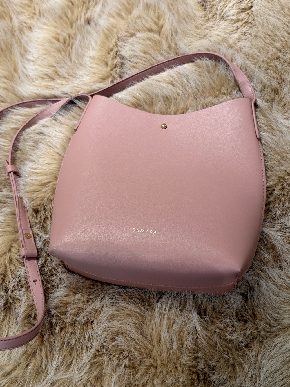 Samara vegan leather crossbody bag - pink